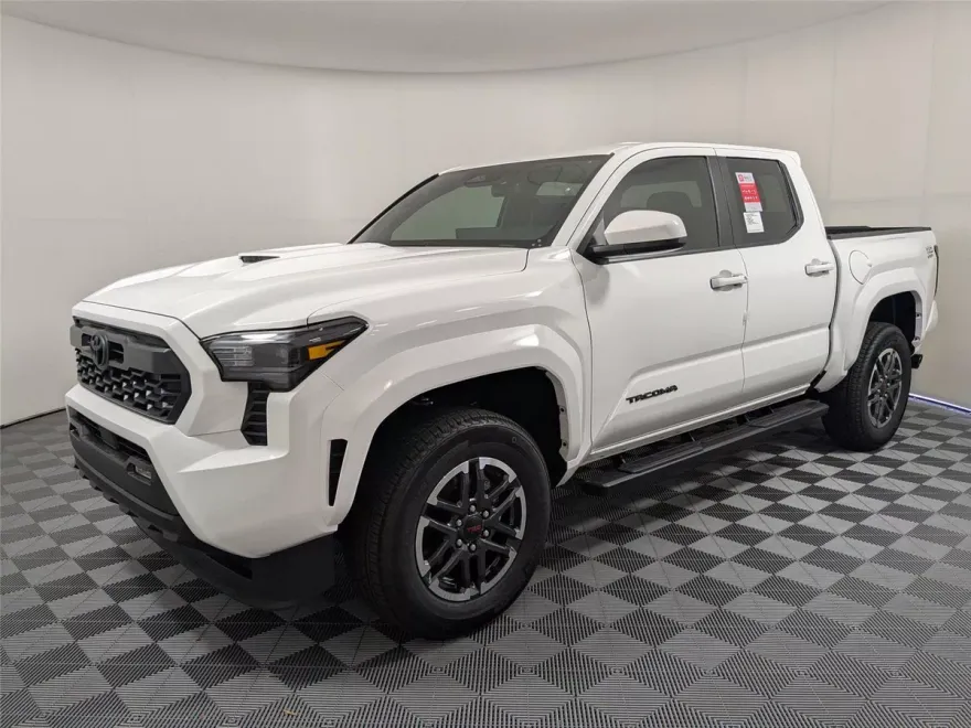 2025 Toyota Tacoma TRD Sport Double Cab photo 1