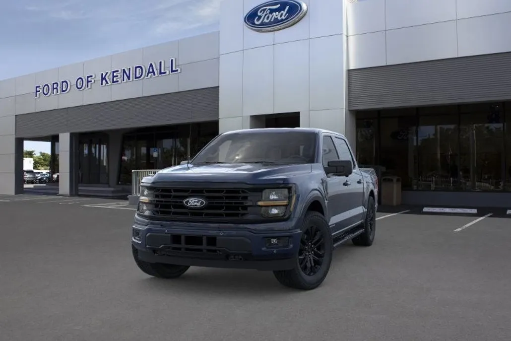 2025 Ford F-150 XLT photo 1