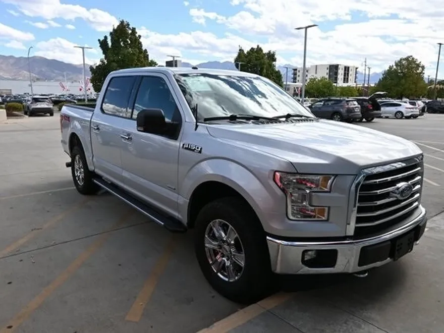 2017 Ford F-150 XLT photo 1