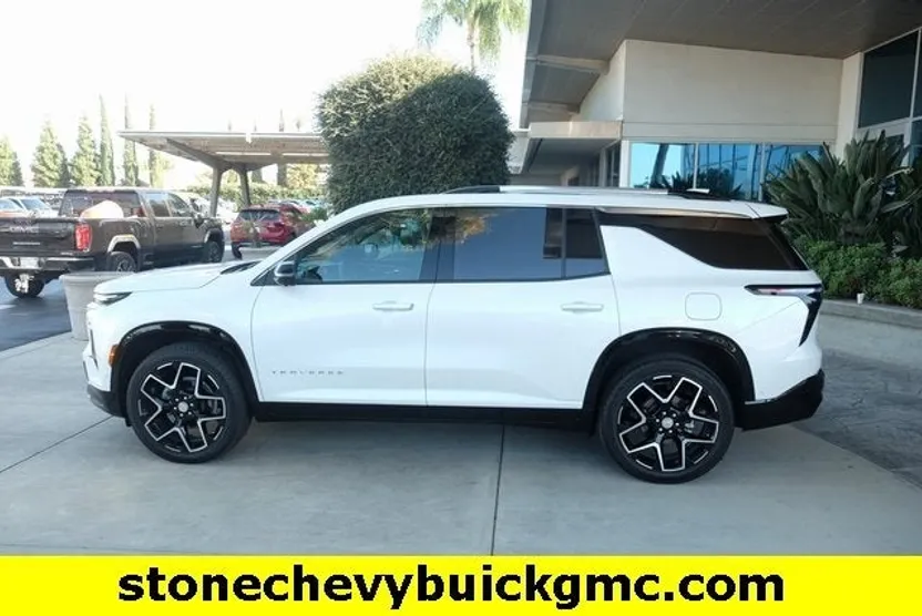 2025 Chevrolet Traverse High Country photo 1