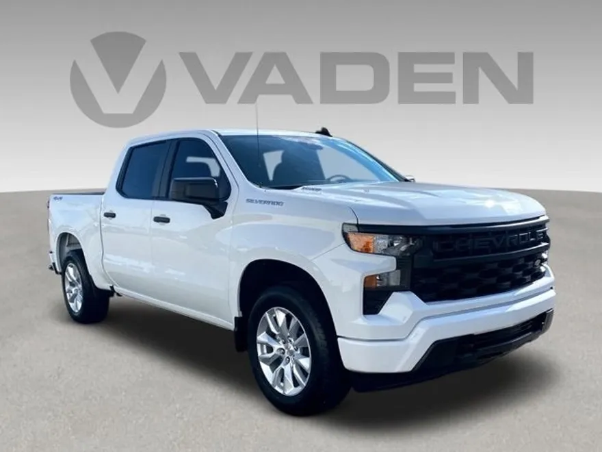 2025 Chevrolet Silverado 1500 Custom photo 1