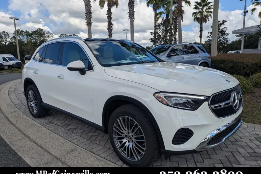 2026 Mercedes Benz GLC 300 photo 1