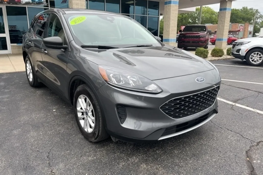2022 Ford Escape SE photo 1