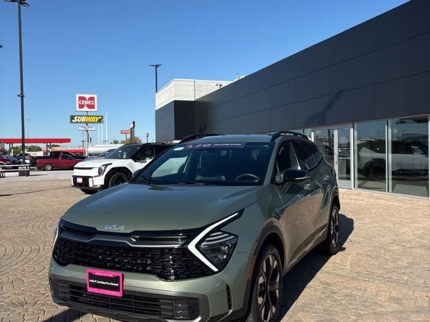 2024 Kia Sportage X-Line photo 1