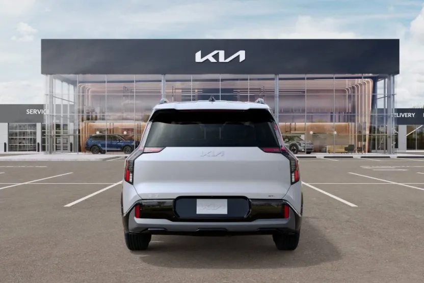 2026 Kia EV9 GT-Line photo 1