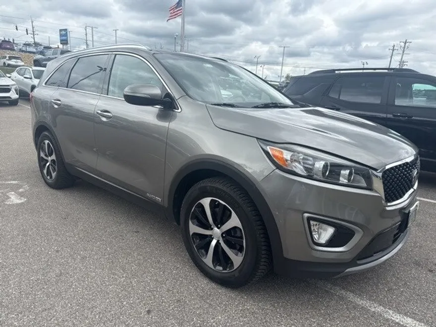 2018 Kia Sorento EX V6 photo 1
