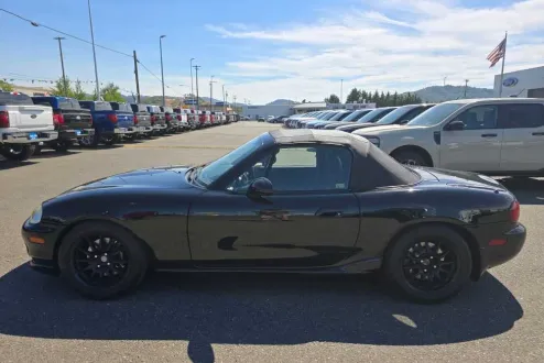 1999 Mazda MX-5 Miata Miata Sport photo 2