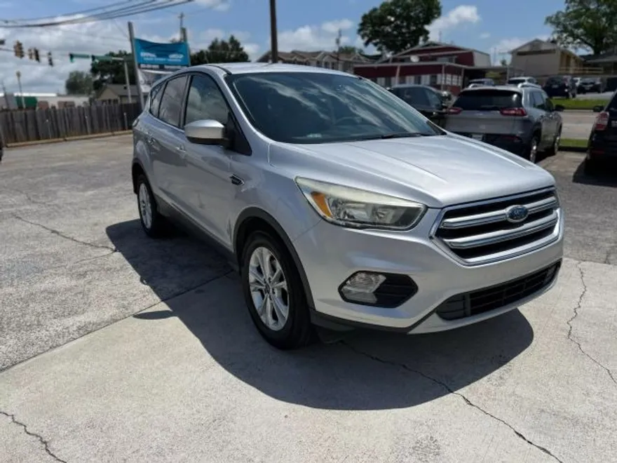 2017 Ford Escape SE photo 1