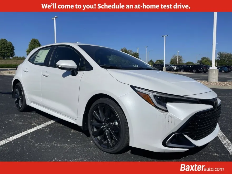 2025 Toyota Corolla XSE photo 1