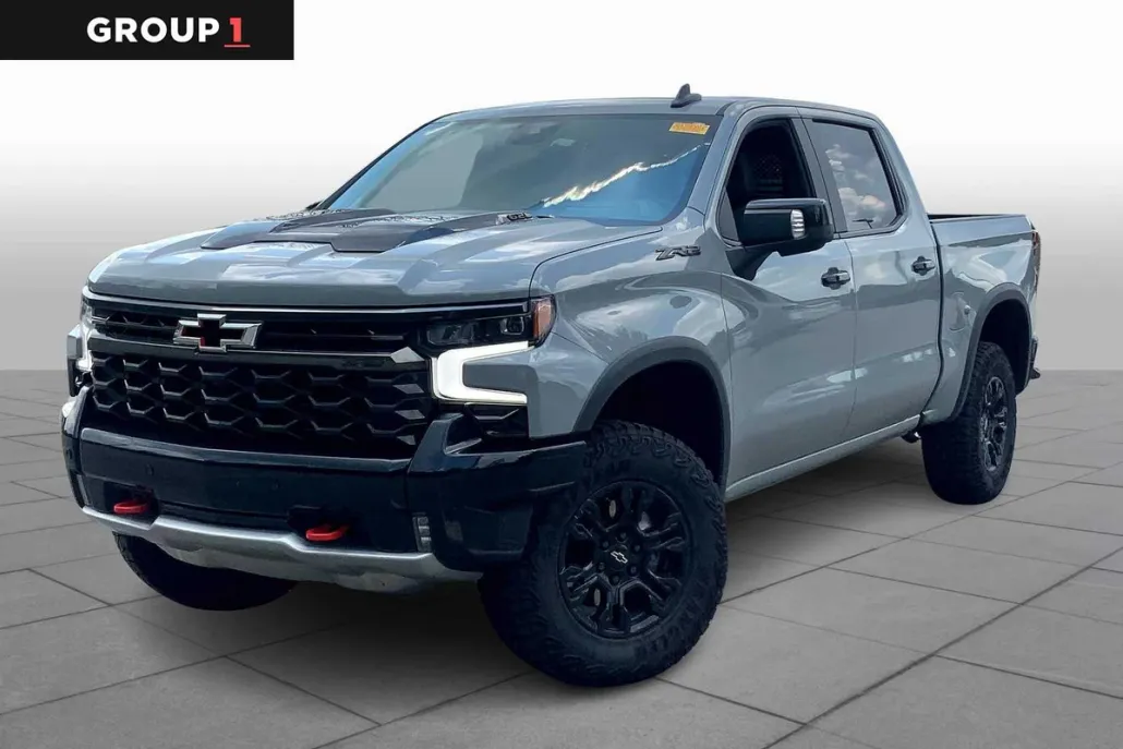 2025 Chevrolet Silverado 1500 ZR2 photo 1