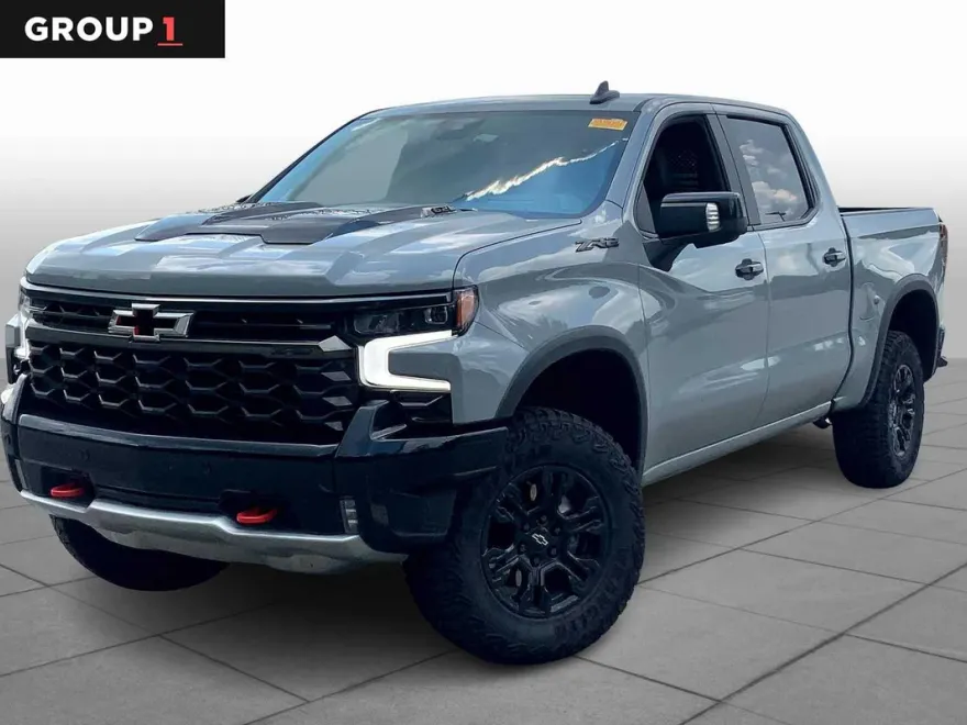 2025 Chevrolet Silverado 1500 ZR2 photo 1