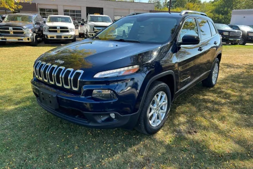 2015 Jeep Cherokee Latitude photo 1