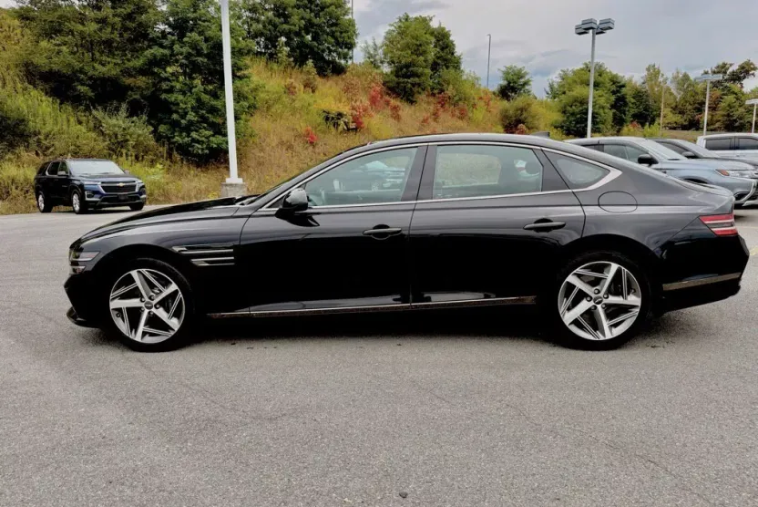 2023 Genesis G80 2.5T Sport Prestige photo 1