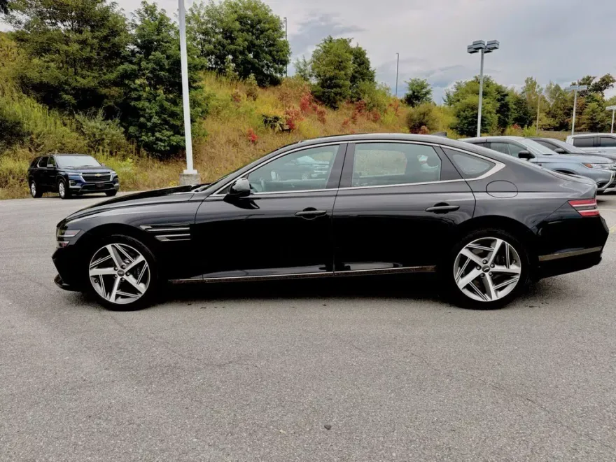 2023 Genesis G80 2.5T Sport Prestige photo 1