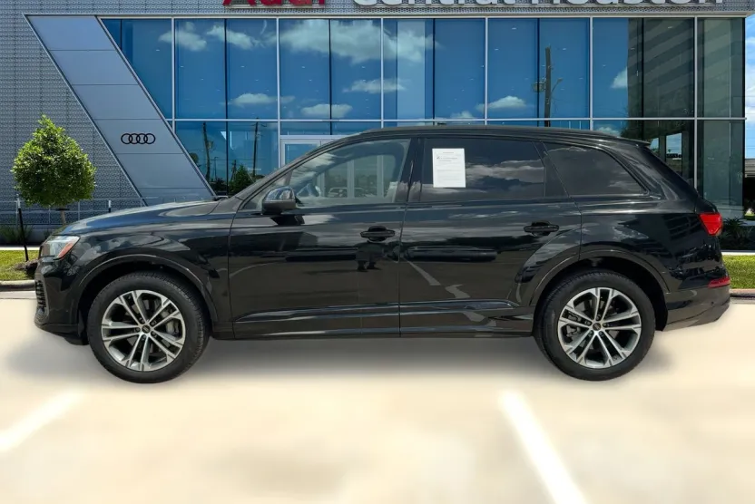 2025 Audi Q7 Premium Plus photo 1