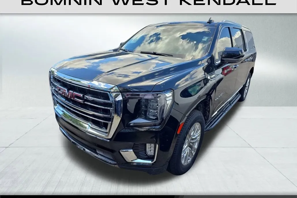 2023 Gmc Yukon XL SLT photo 1