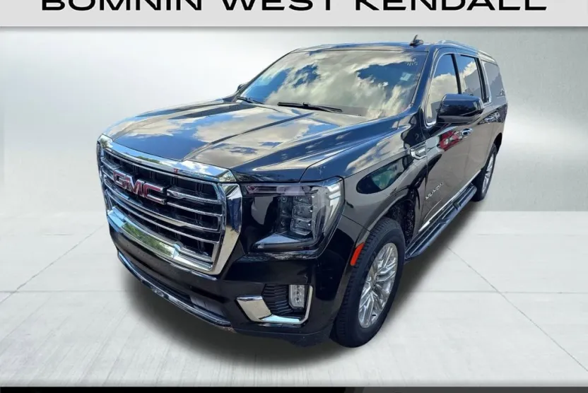 2023 Gmc Yukon XL SLT photo 1