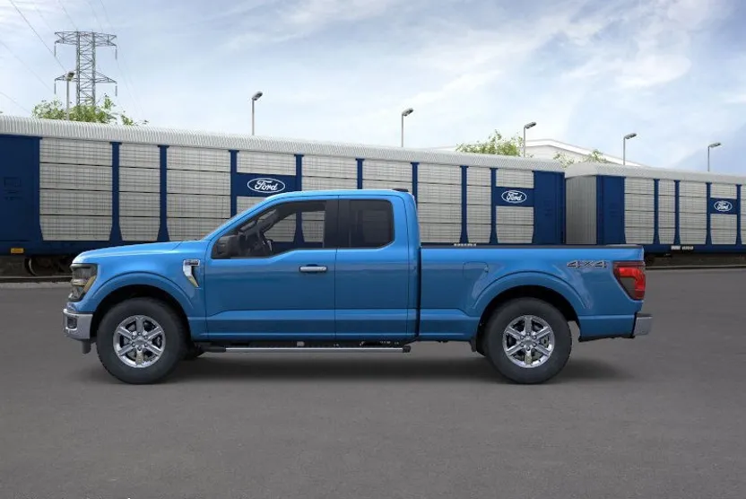 2025 Ford F-150 XLT photo 1