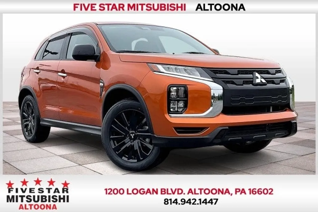 2025 Mitsubishi Outlander Sport LE photo 1