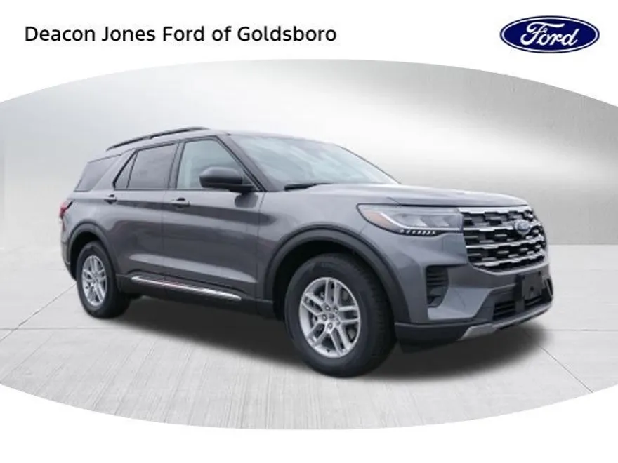 2025 Ford Explorer photo 1