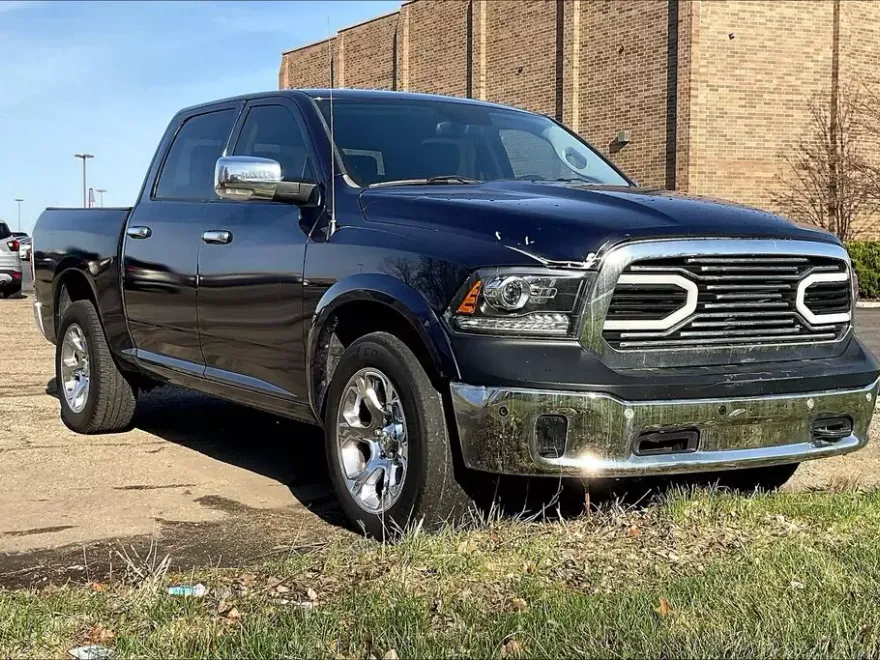 2017 Ram 1500 Laramie photo 1
