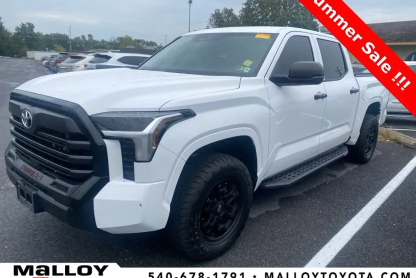2023 Toyota Tundra SR CrewMax photo 1