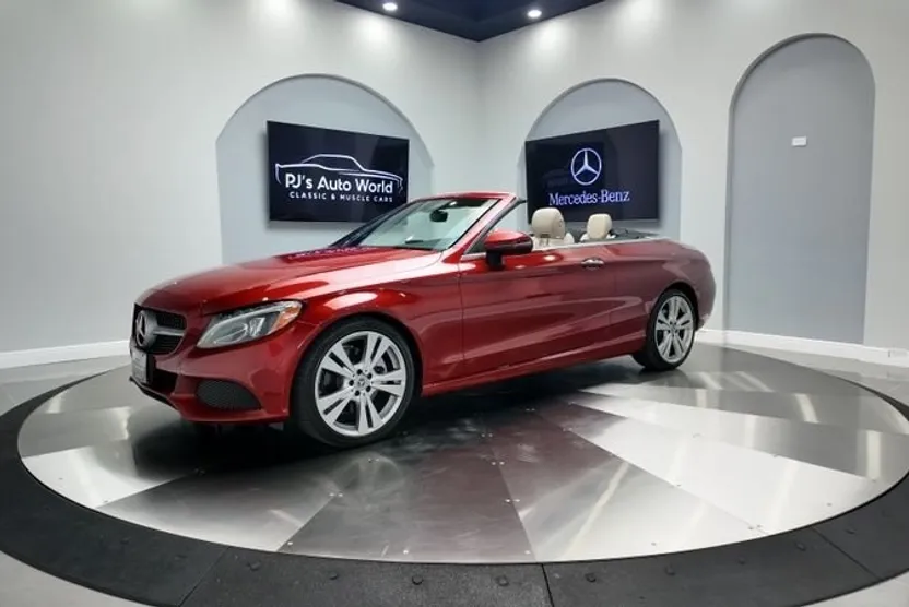 2017 Mercedes Benz C 300 photo 1
