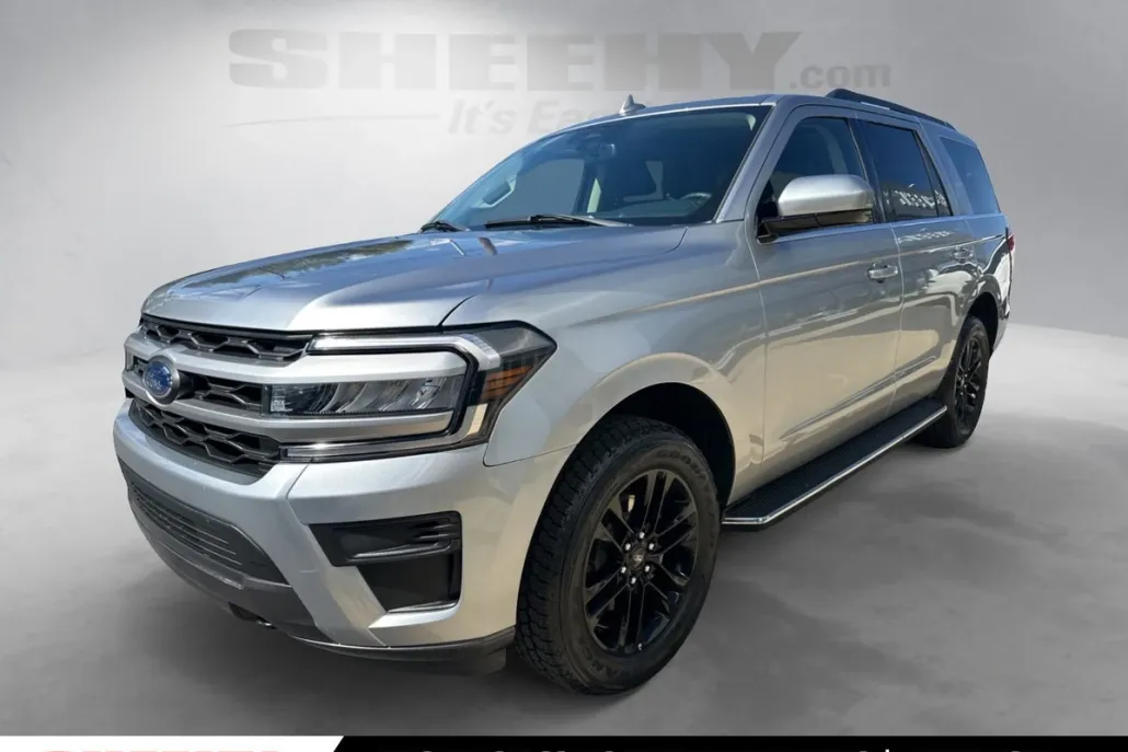 2022 Ford Expedition XLT photo 1