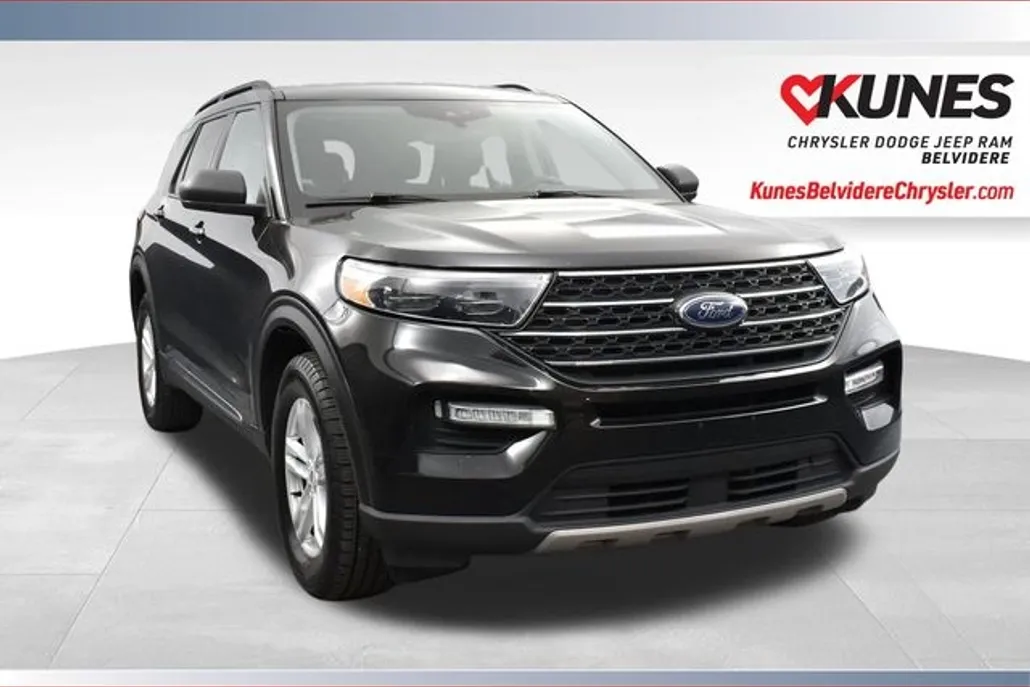 2022 Ford Explorer XLT photo 1