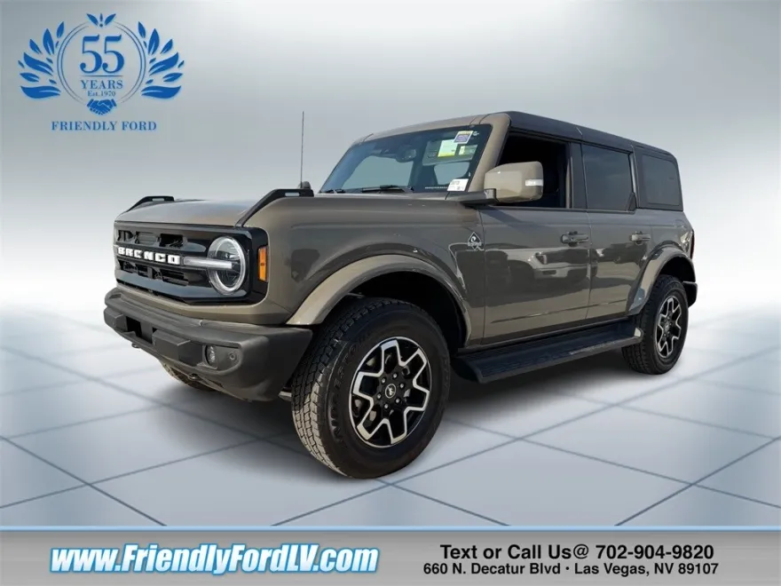 2025 Ford Bronco Outer Banks photo 1