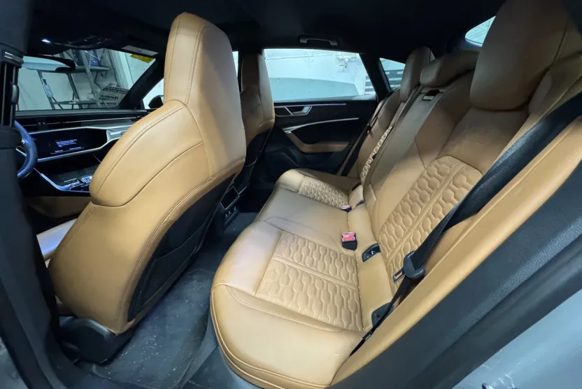 2021 Audi RS 7 photo 1