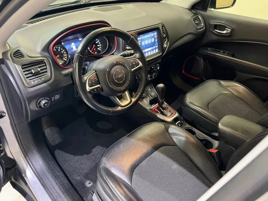 2018 Jeep Compass Trailhawk photo 1