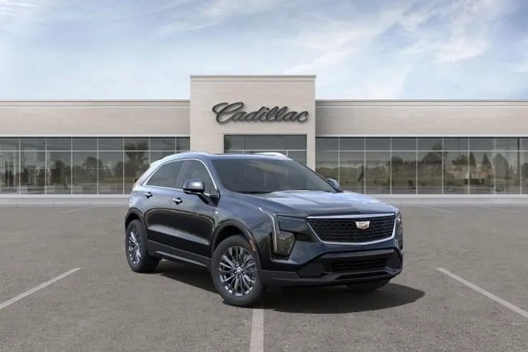2024 Cadillac XT4 Premium Luxury photo 1