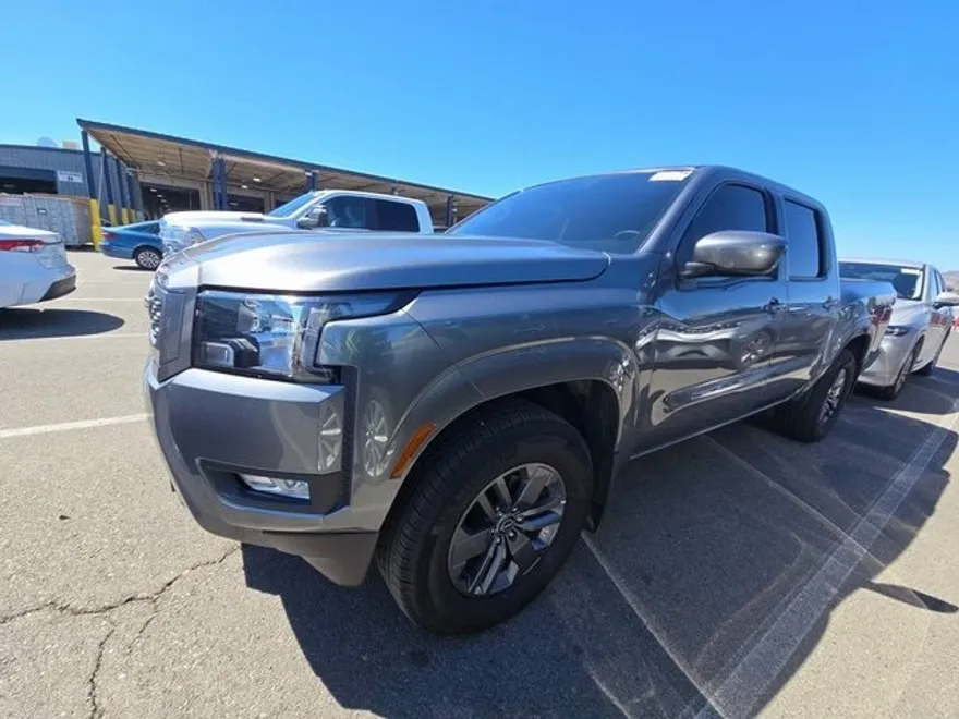 2025 Nissan Frontier SV photo 1