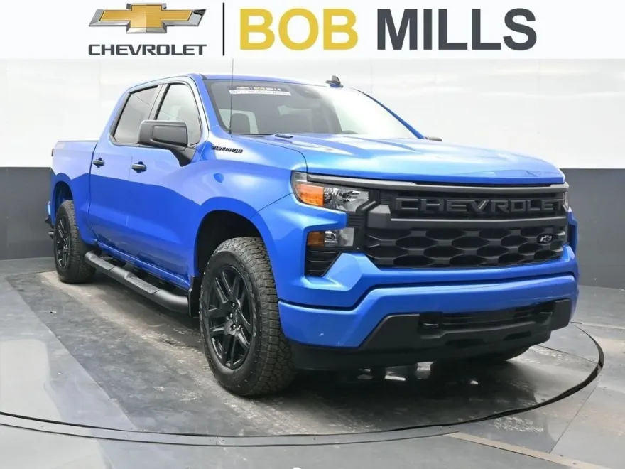 2025 Chevrolet Silverado 1500 Custom photo 1