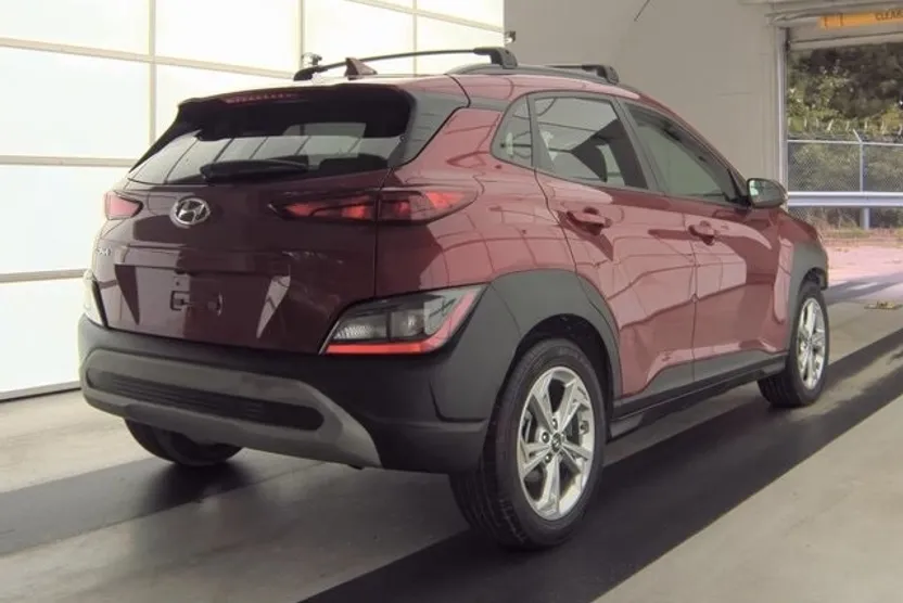 2023 Hyundai Kona SEL photo 1