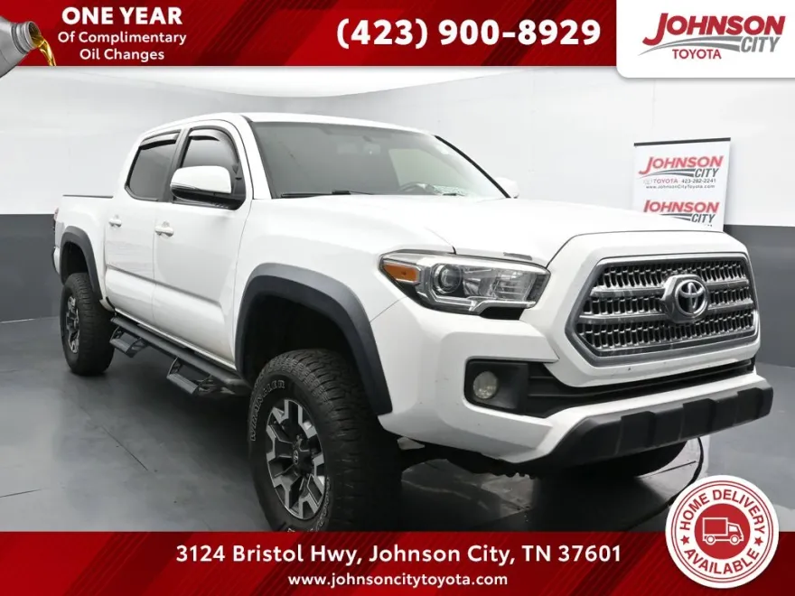 2017 Toyota Tacoma TRD Off-Road photo 1