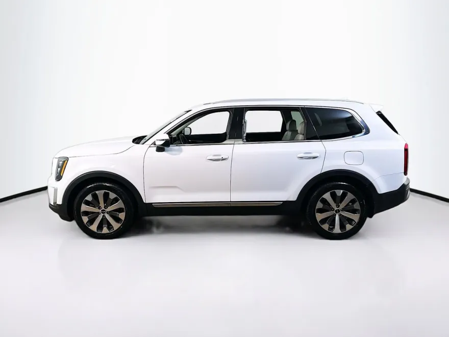 2022 Kia Telluride EX photo 1