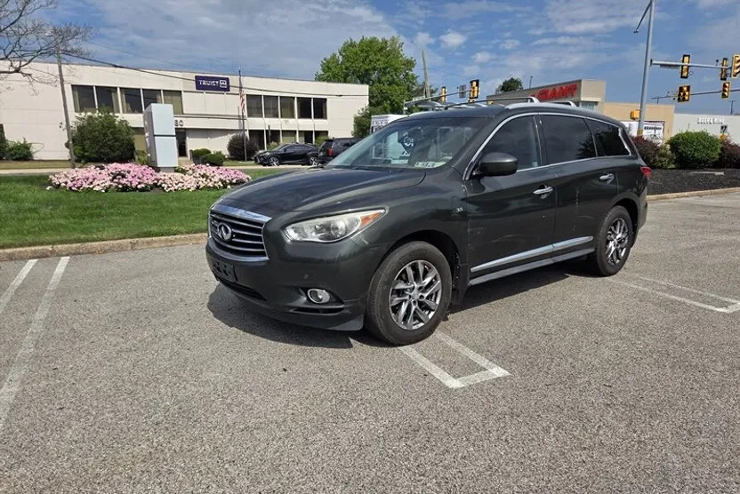 2013 Infiniti JX35 photo 1