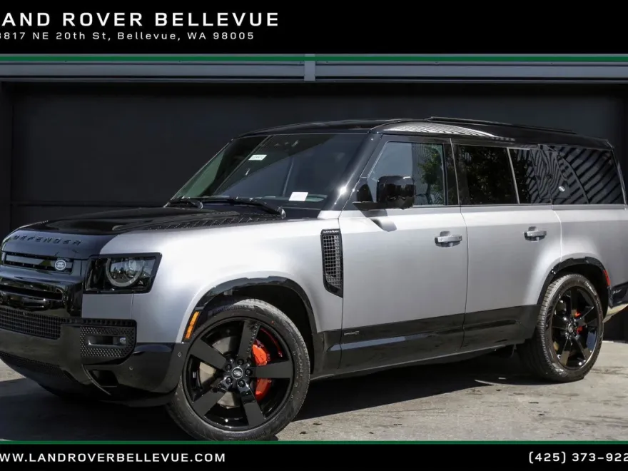 2024 Land Rover Defender 130 X photo 1