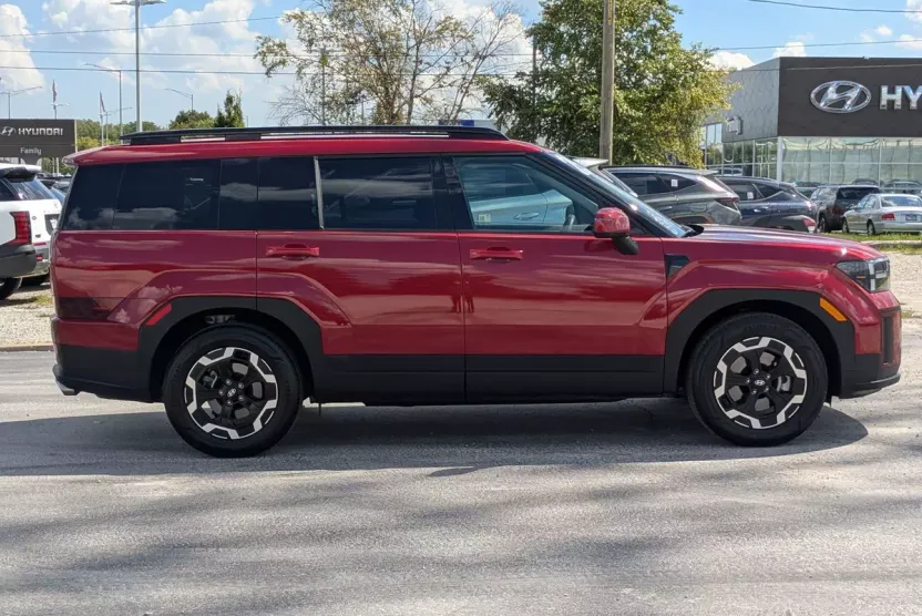 2025 Hyundai Santa Fe SEL photo 1