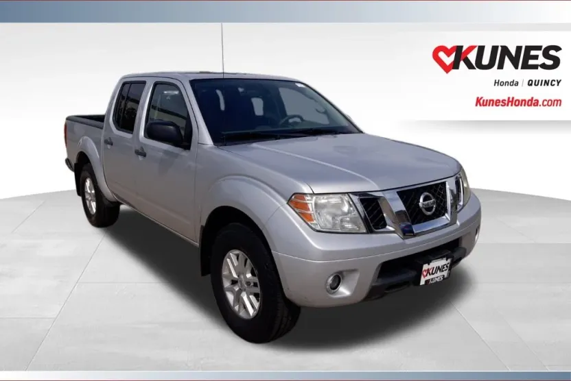 2015 Nissan Frontier SV photo 1