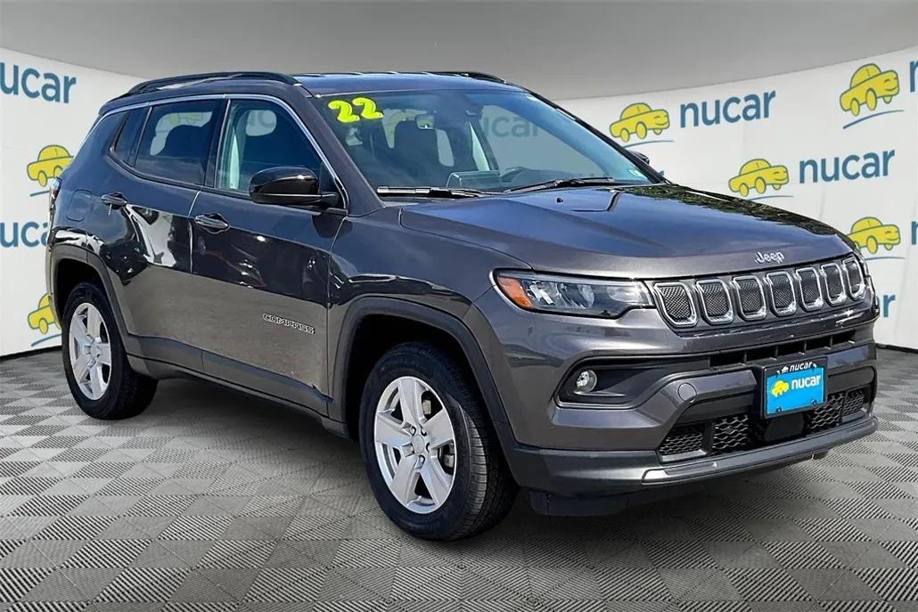 2022 Jeep Compass Latitude photo 1