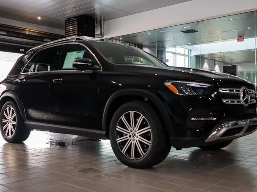 2025 Mercedes Benz GLE 350 4MATIC photo 1