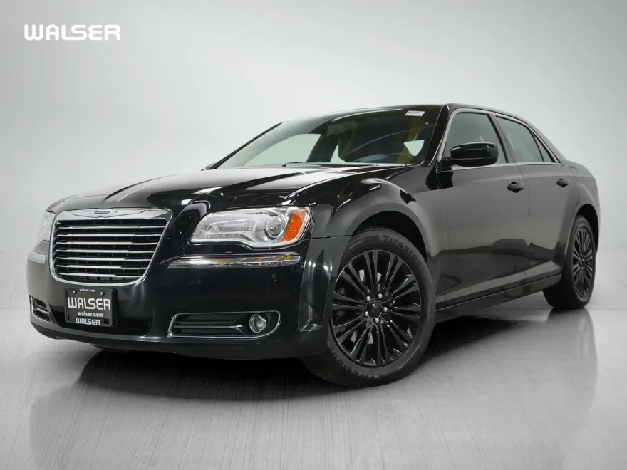 2013 Chrysler 300 Base photo 1