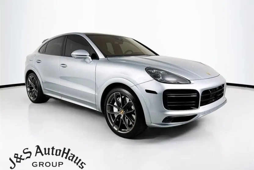 2020 Porsche Cayenne Coupe Turbo photo 1