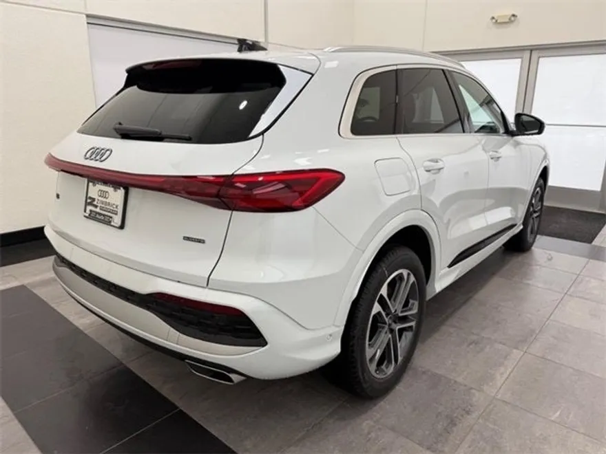 2025 Audi Q5 2.0T Premium photo 1