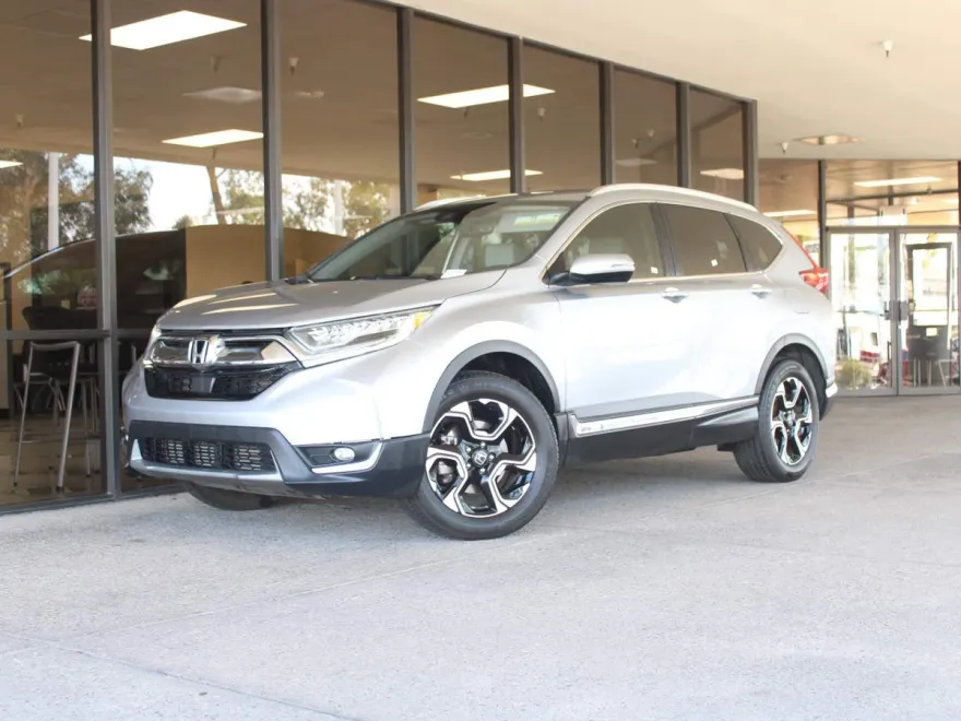 2018 Honda CR-V Touring photo 1