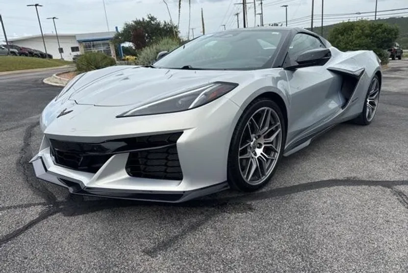 2024 Chevrolet Corvette Z06 2LZ photo 1