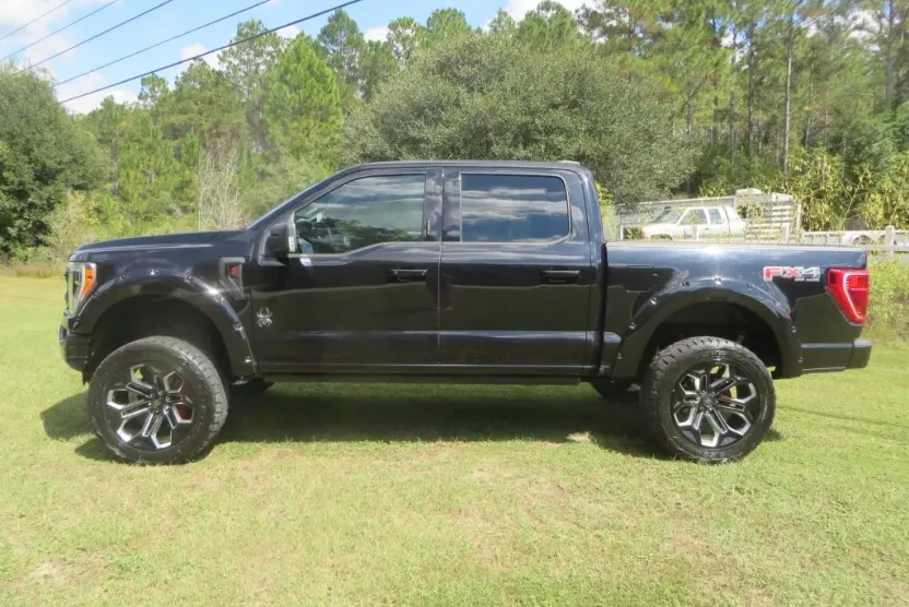 2021 Ford F-150 XLT photo 1